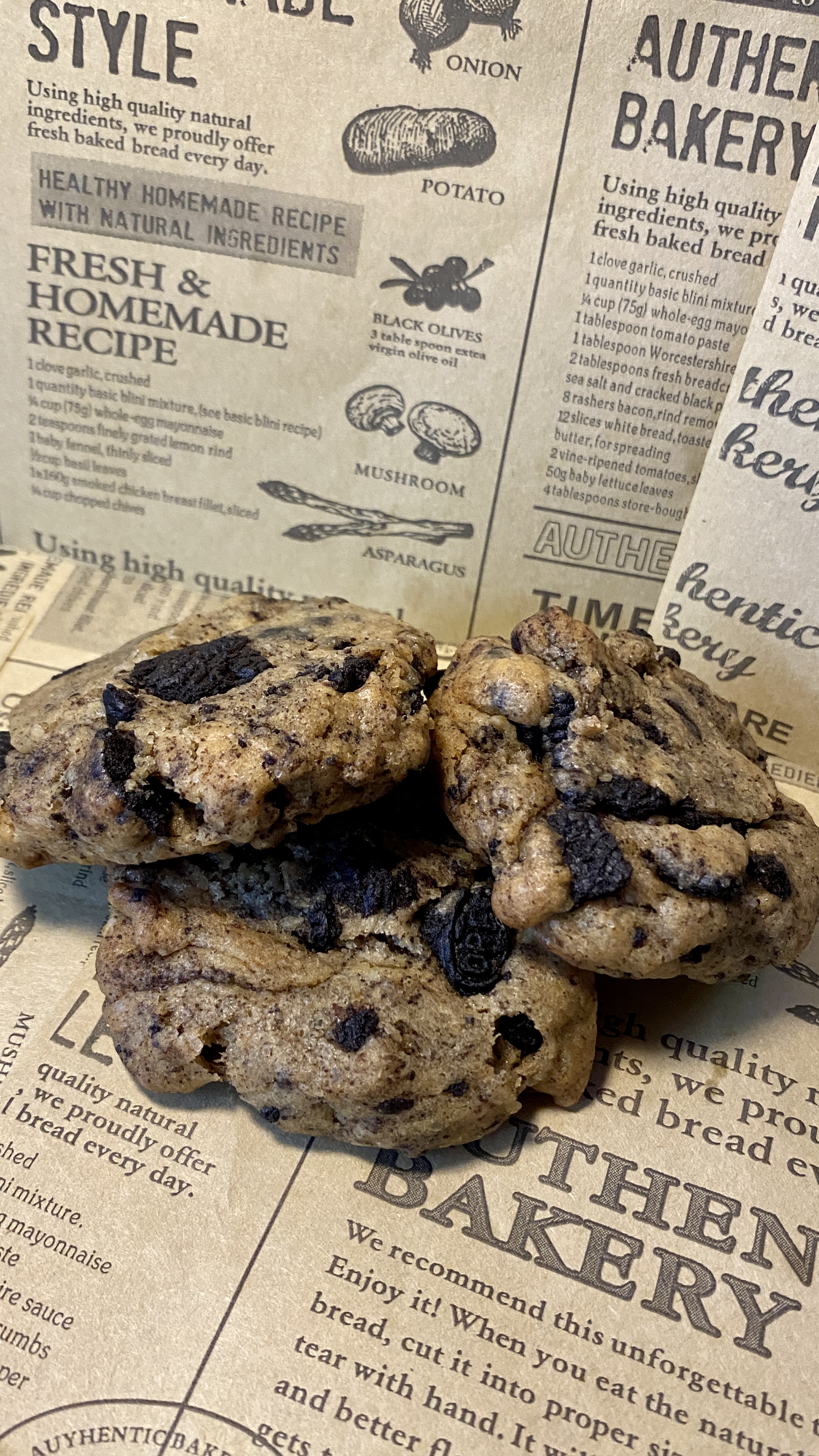 Cookies & Cream Cookie